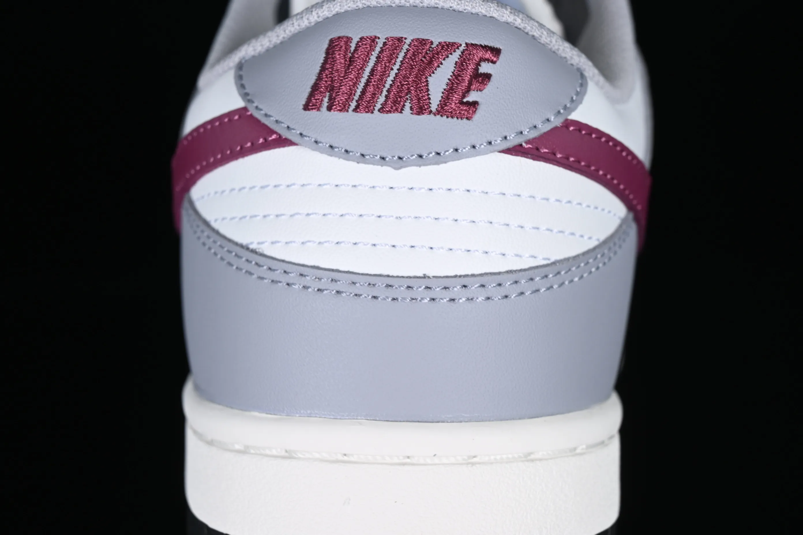 All categories Nk SB Dunk series Nk SB Dunk Low low-top sneakers Nk Dunk Low "Grey White" gray burgundy low-top retro sports and leisure sneakers DD1503-122